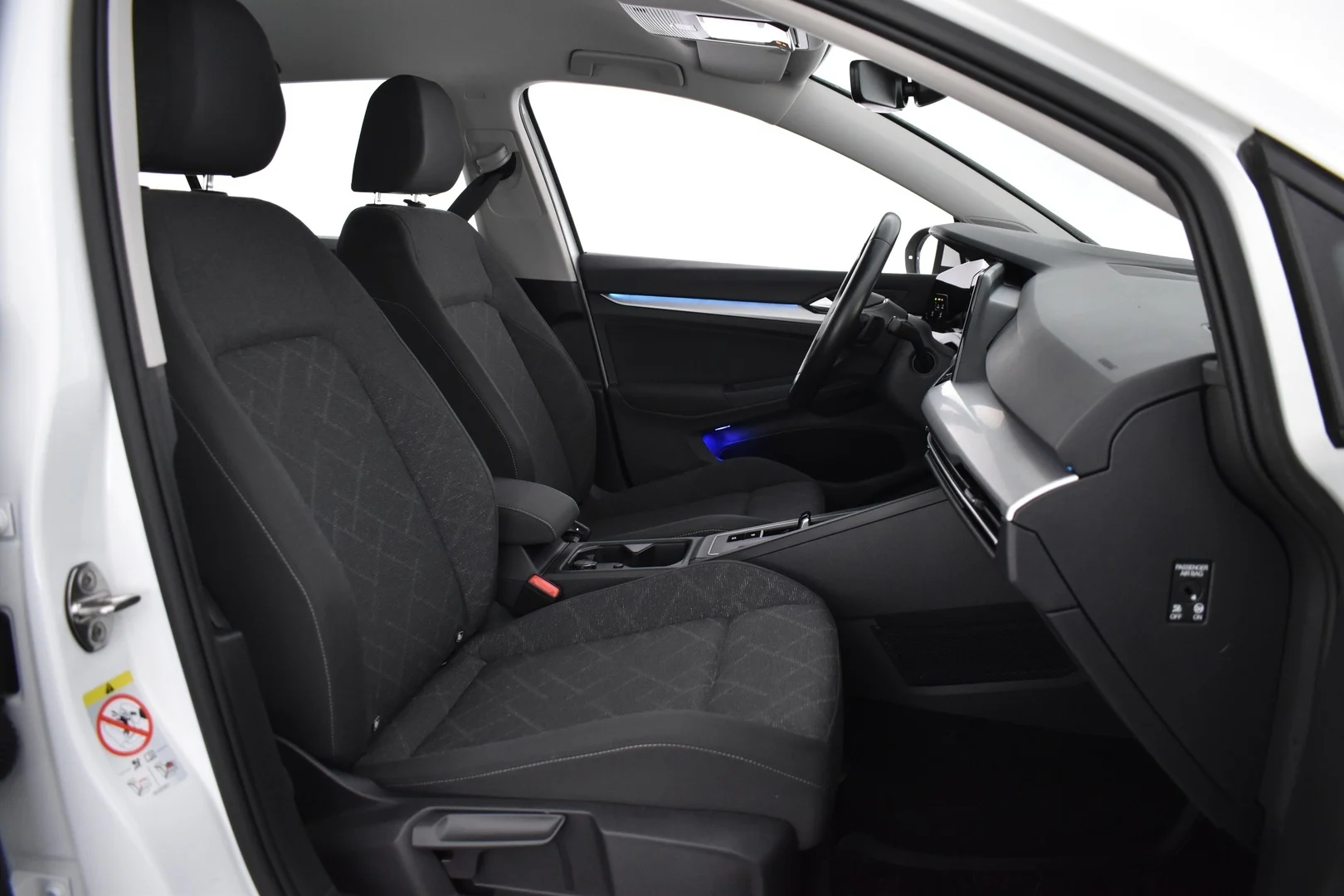 Car Image - 6zeUjREeegAEJFs5X0nXT1