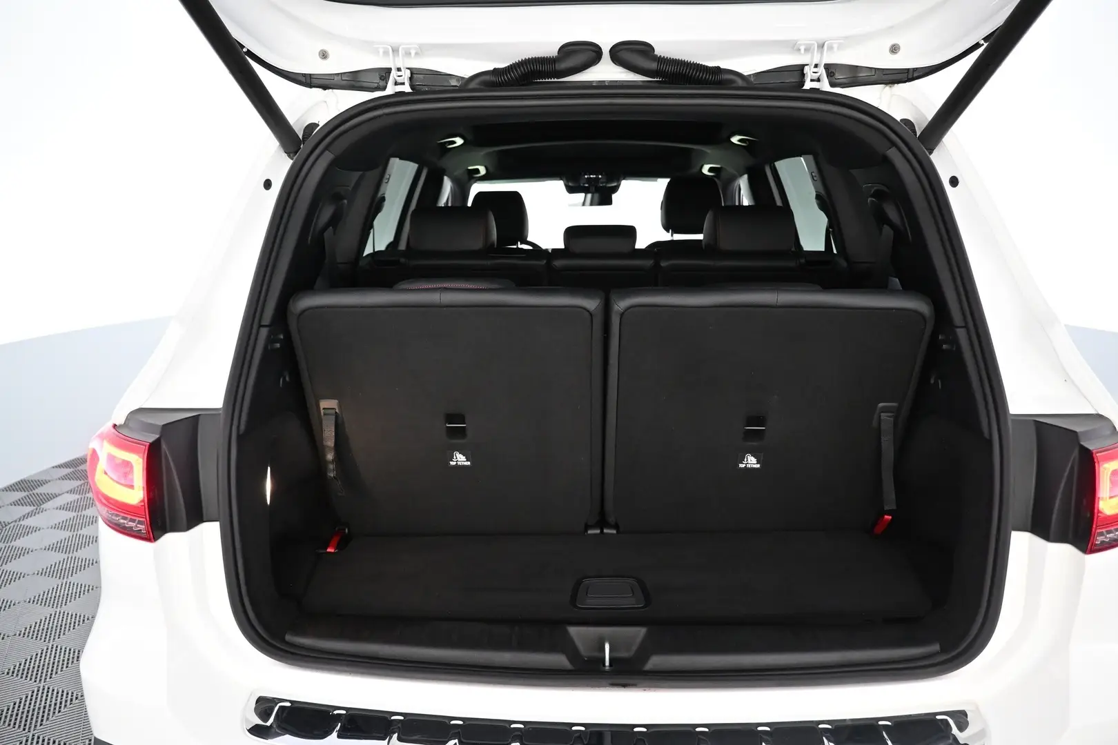 Car Image - 5RKY9cicjwkG0WHDNxa0dA