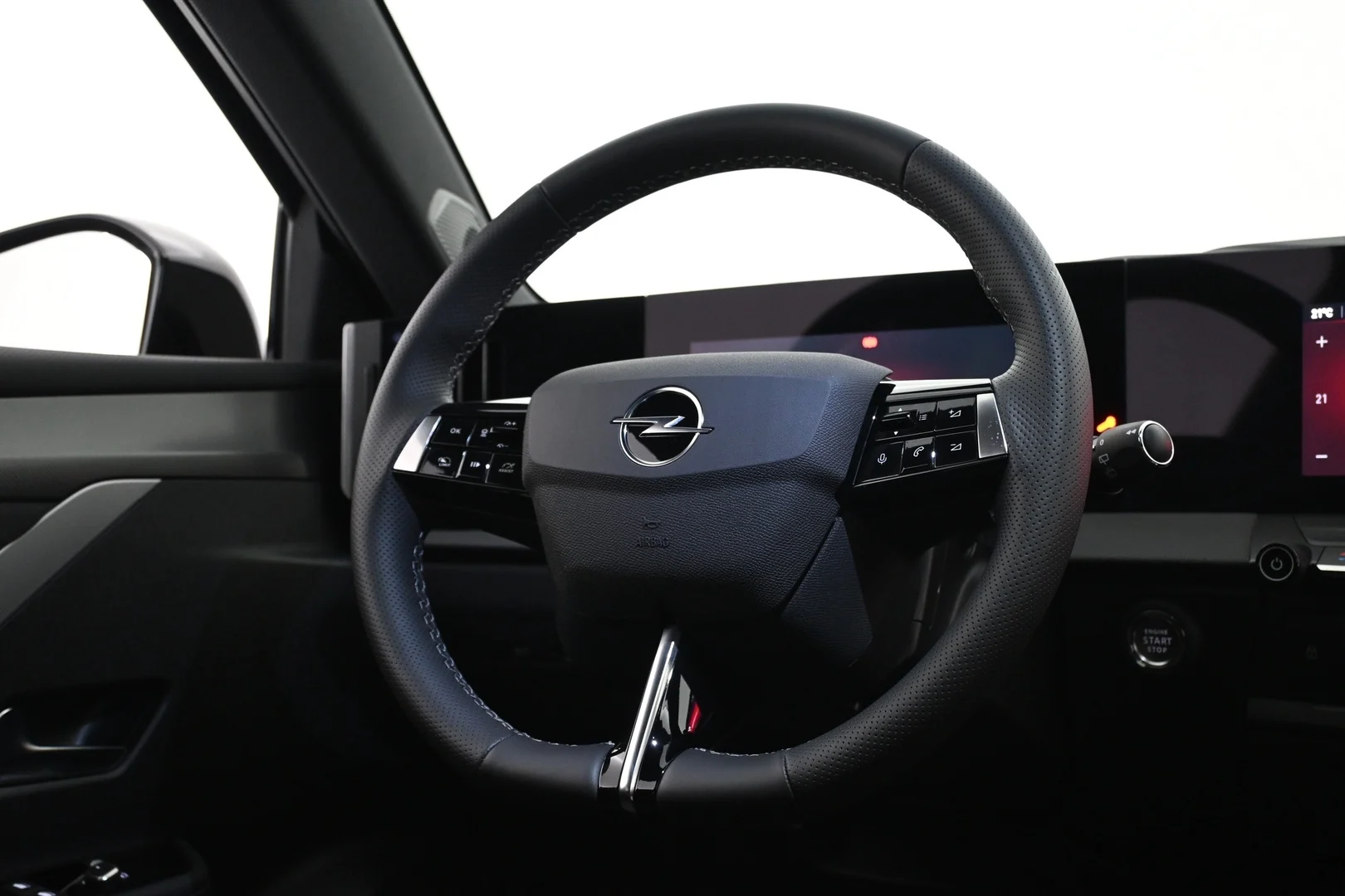 Car Image - 1oToeZyLjUUd4loOWztlb8