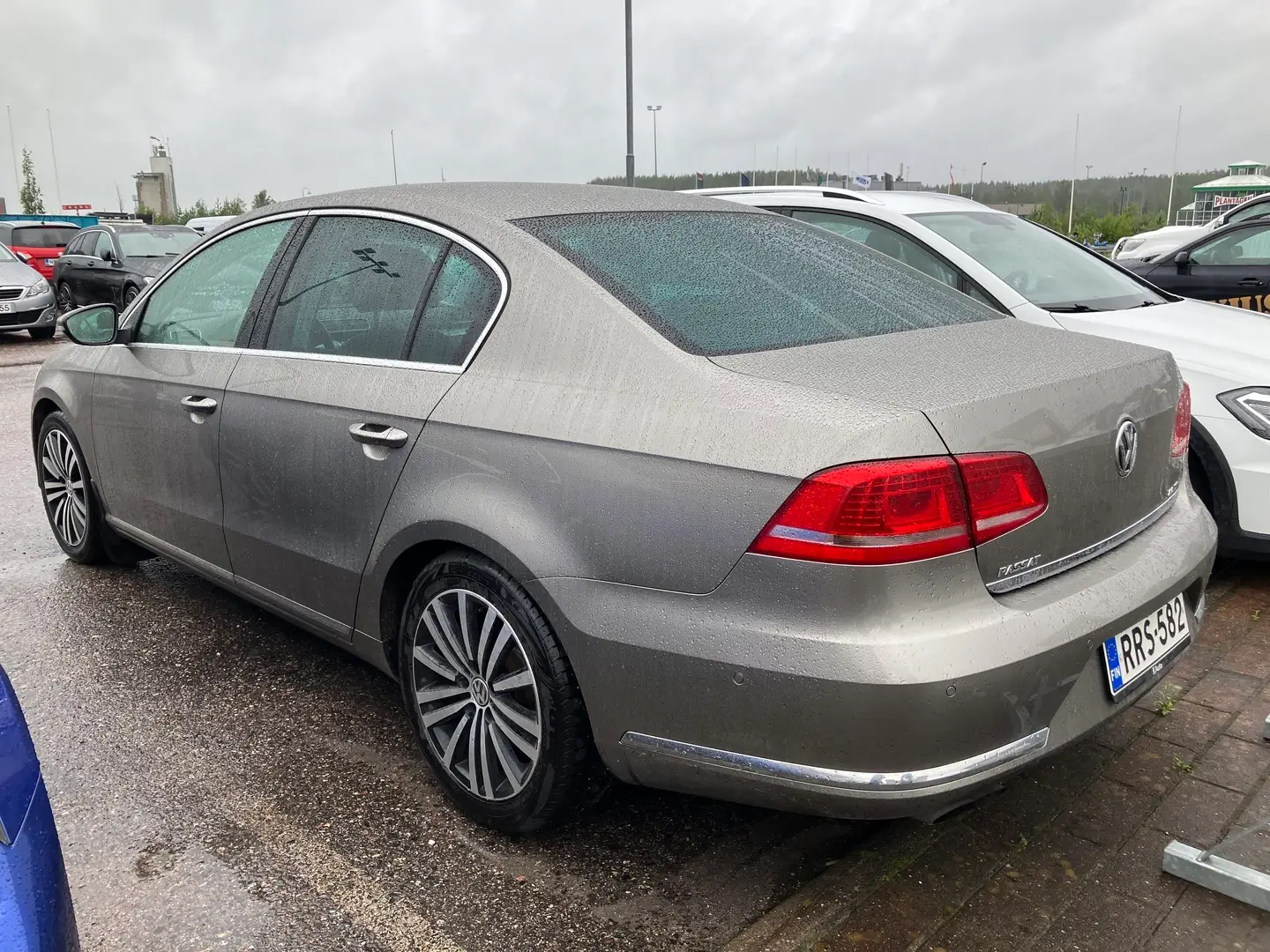 Car Image - 10Rq9ipH6da67MsqGFr52n