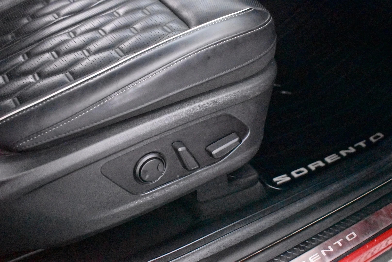 Car Image - 1S0ZKgwlBzxYTPlaF0oVGD