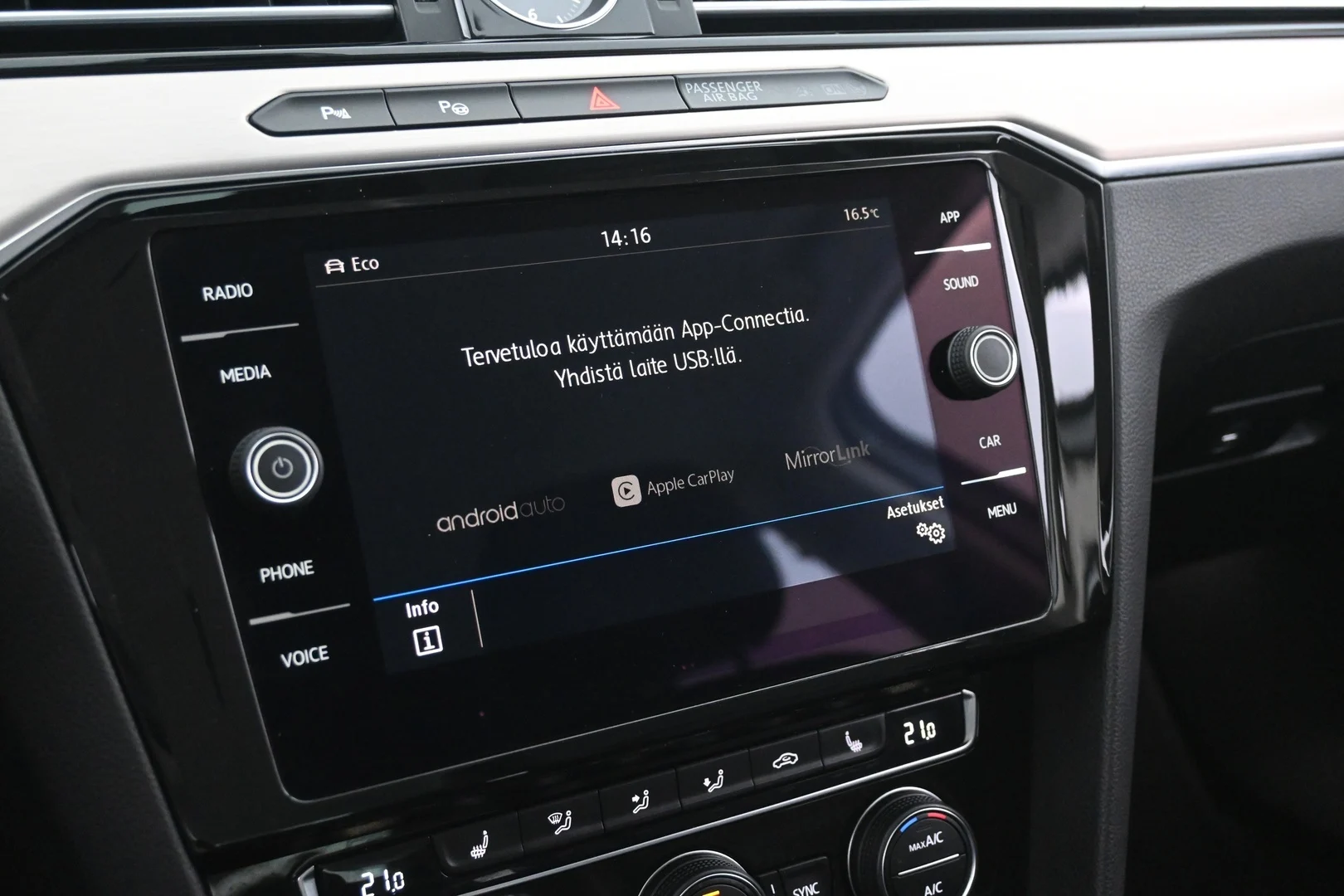 Car Image - 2WJoeuOWrHxXrP6cZvWf55