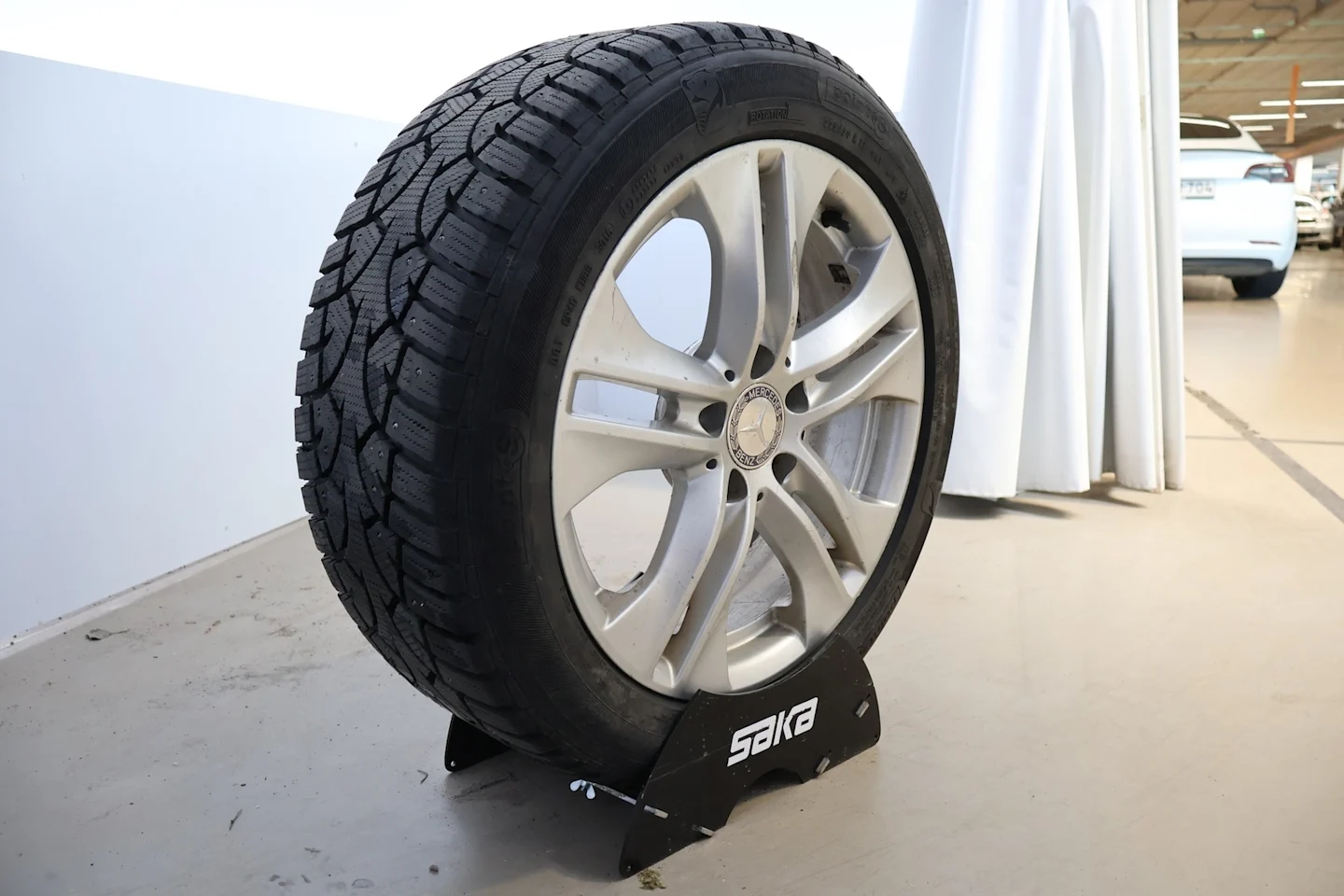 Car Image - 5M5KzdrU7aPhcvEv6EBpM8