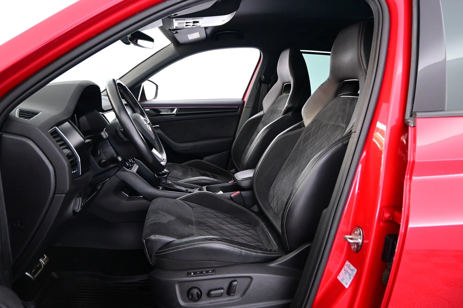 Car Image - 6La1hJ2Vvf76YdgMTy2kmv