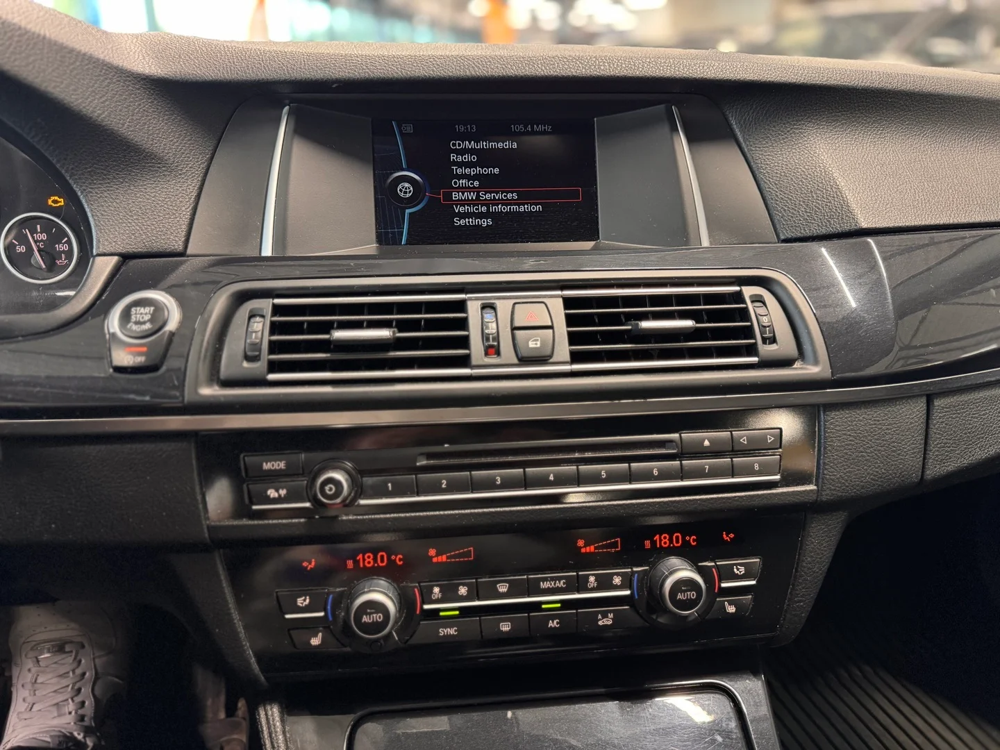 Car Image - 7ahJbSKI2Th2dAyqur3m69