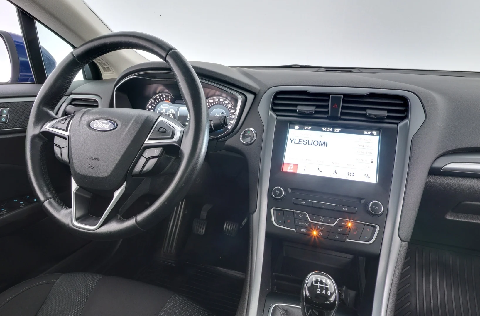 Car Image - 5NDyTFbzw1YI4b890WSijz