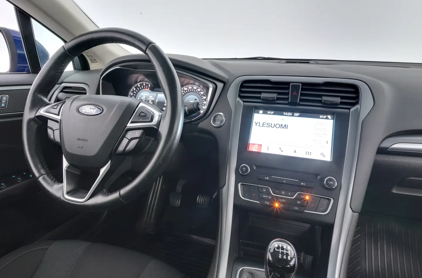 Car Image - 5NDyTFbzw1YI4b890WSijz