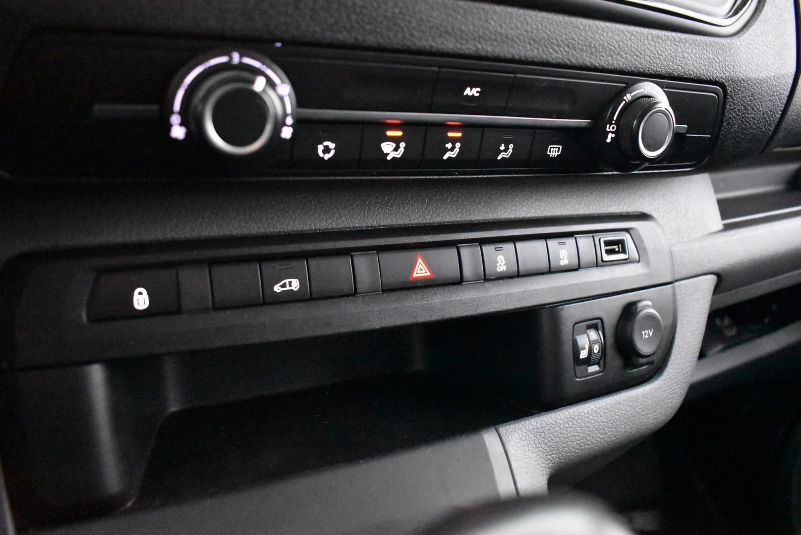 Car Image - 4CH0NJoh4jrp6zEf1dhDAD