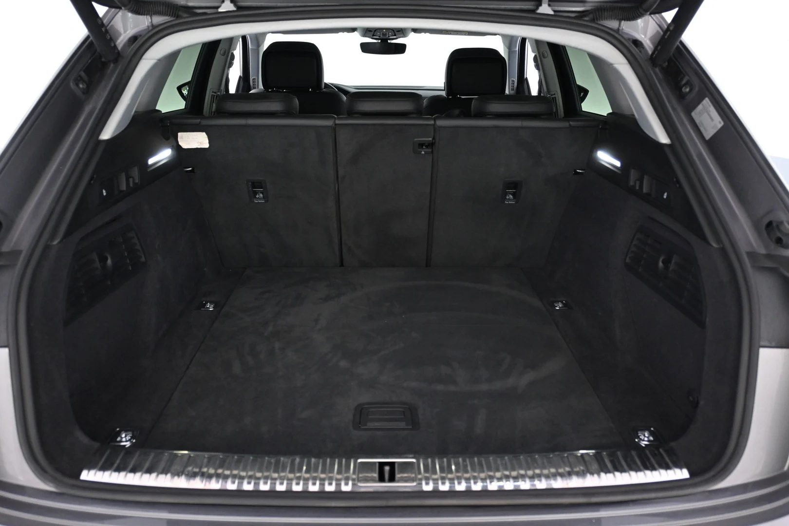 Car Image - 2ftmHmeYHiCmw69a6xbh4J