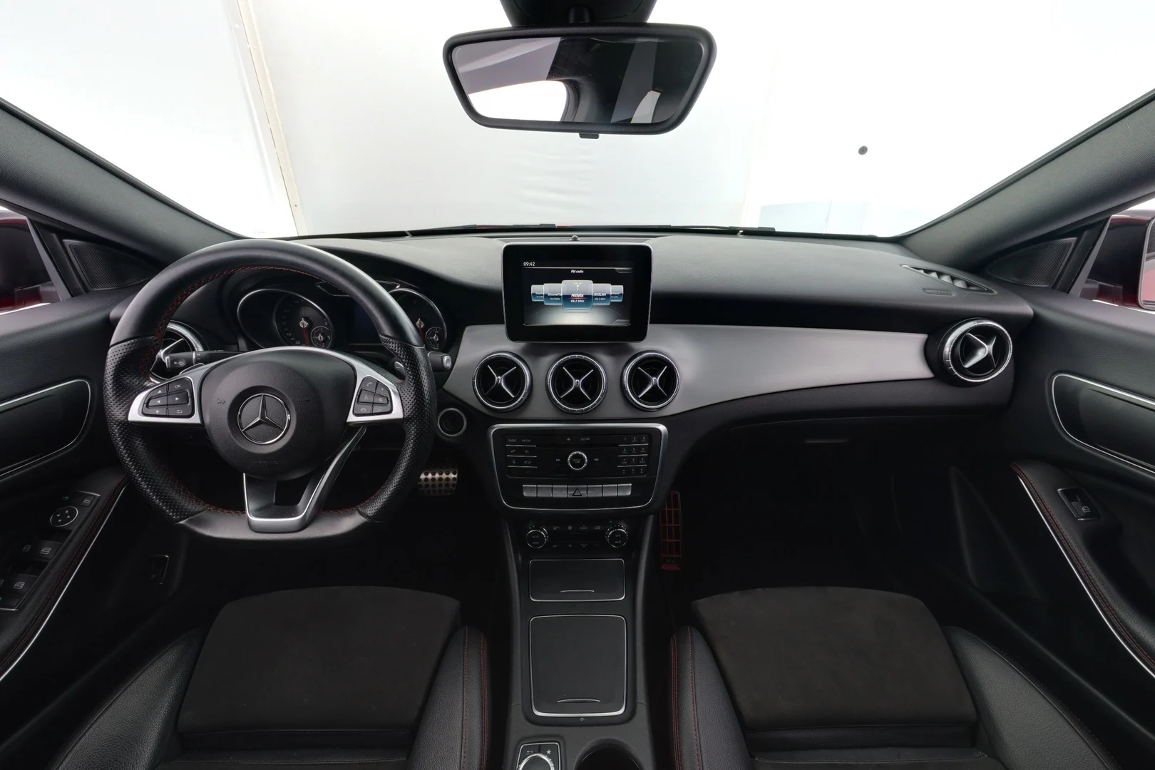 Car Image - 3LCttD3ZPO6o3SpHbl9TIG