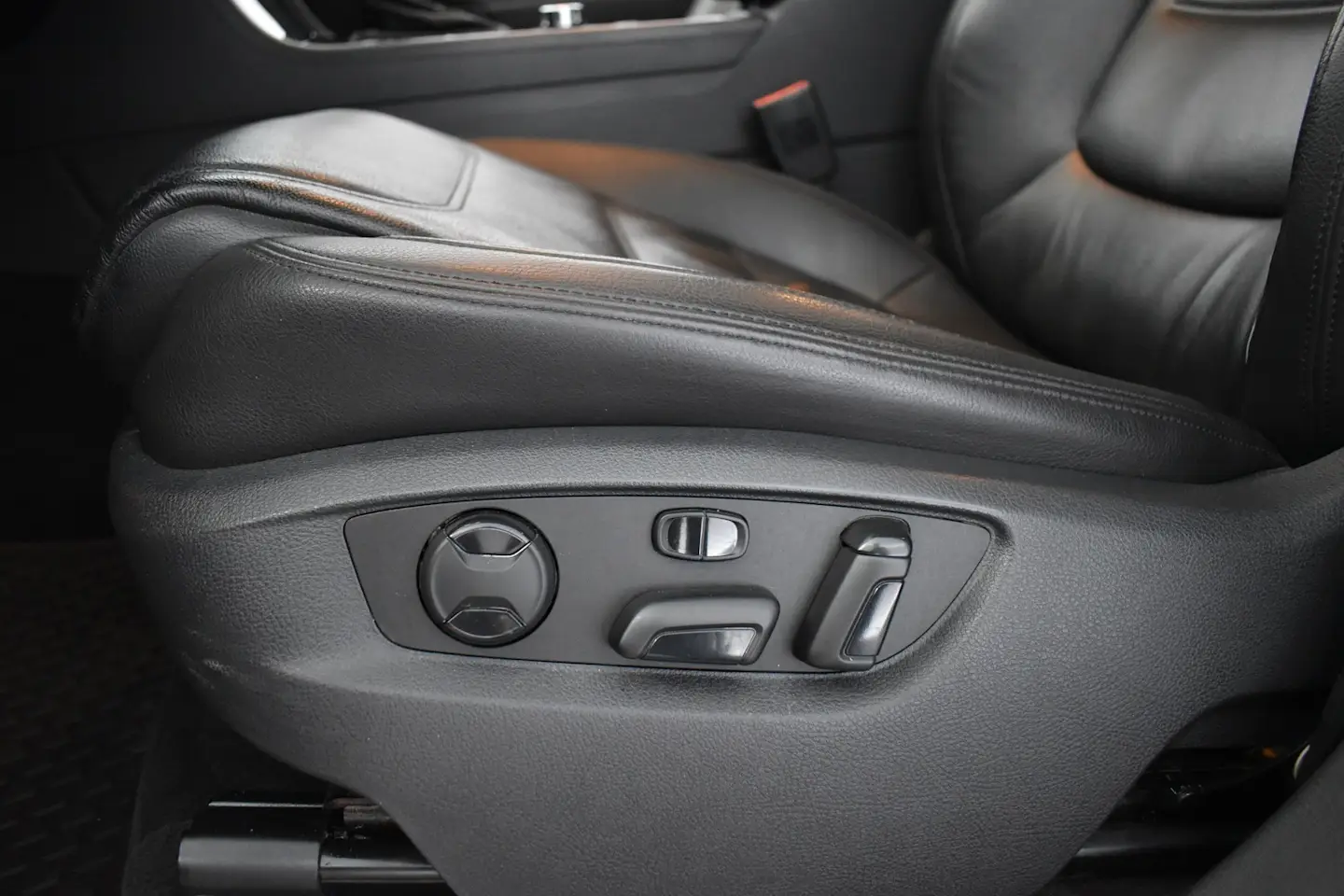 Car Image - 2a7h2zXA7gkyf8r9iN0F8V