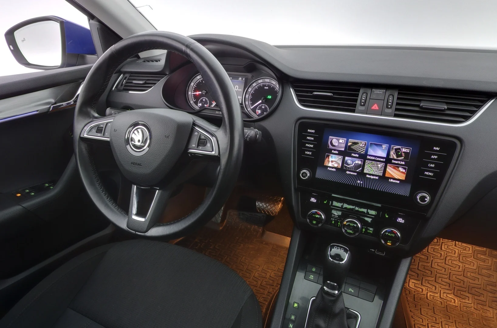 Car Image - 2TI5LPEGPD2NeeGqR4LXom