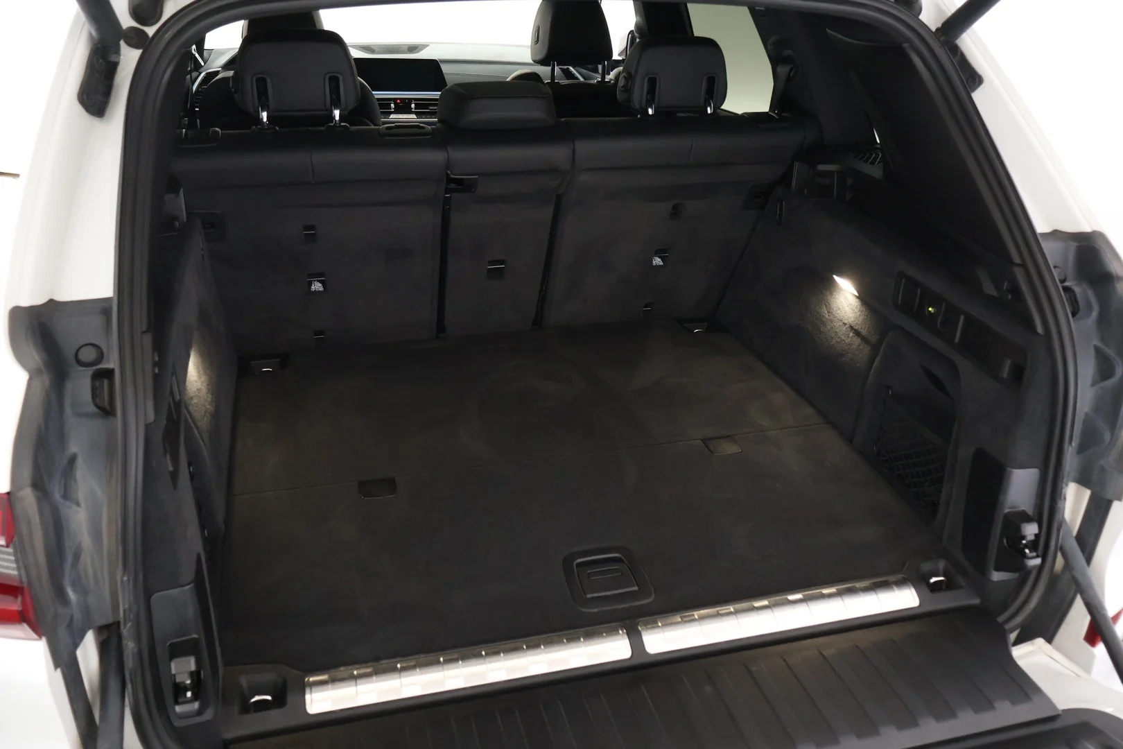 Car Image - 30CvufIx3IszXFDJbmThmN