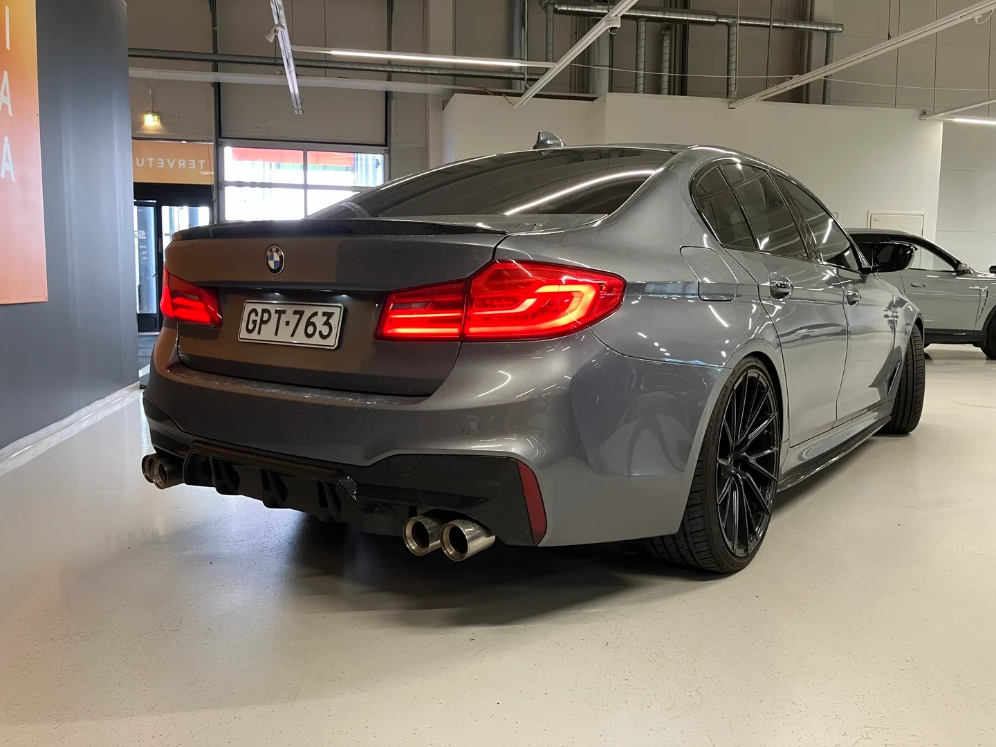 Car Image - 5J2hpzyboBL1XGmcxtAQeH