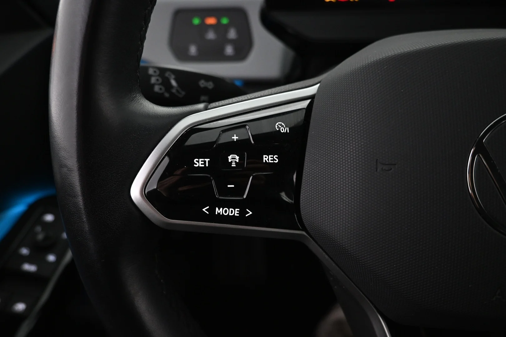 Car Image - W7DVrLAslKIgjQhrAYmEP