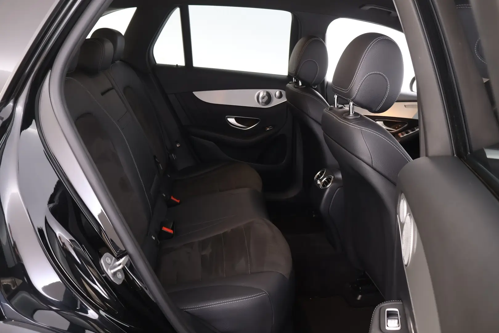 Car Image - RLCnEQRn3Cz2TgY39MSnq