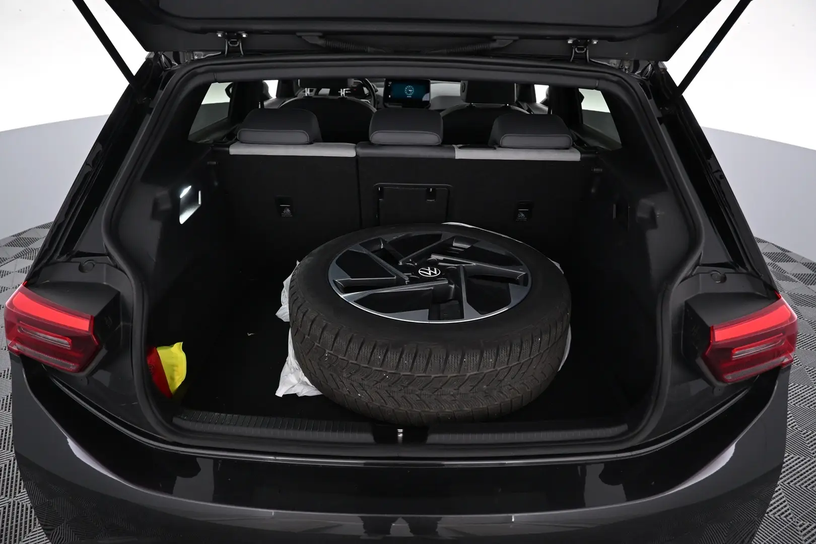 Car Image - 3BFAm4BCKkBBnWcegxoqaK