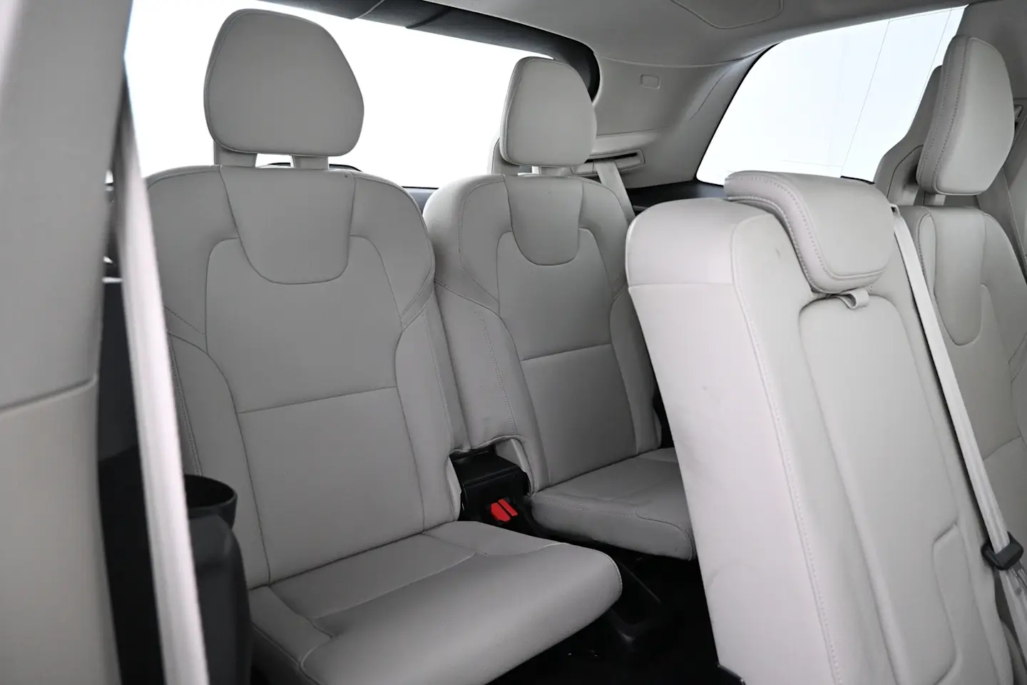 Car Image - 5JlvR56cpBzM5cDSRKoZrt