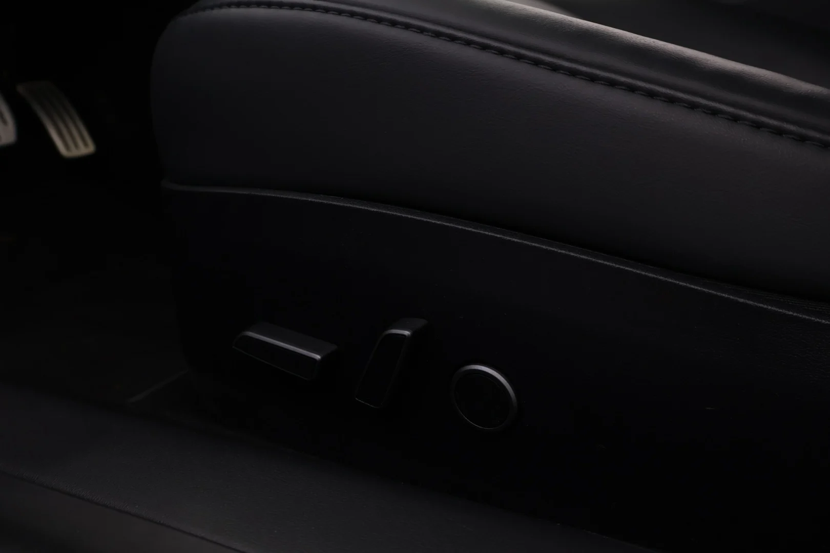 Car Image - 7cy4sNheHcYiY2ohqIZScw