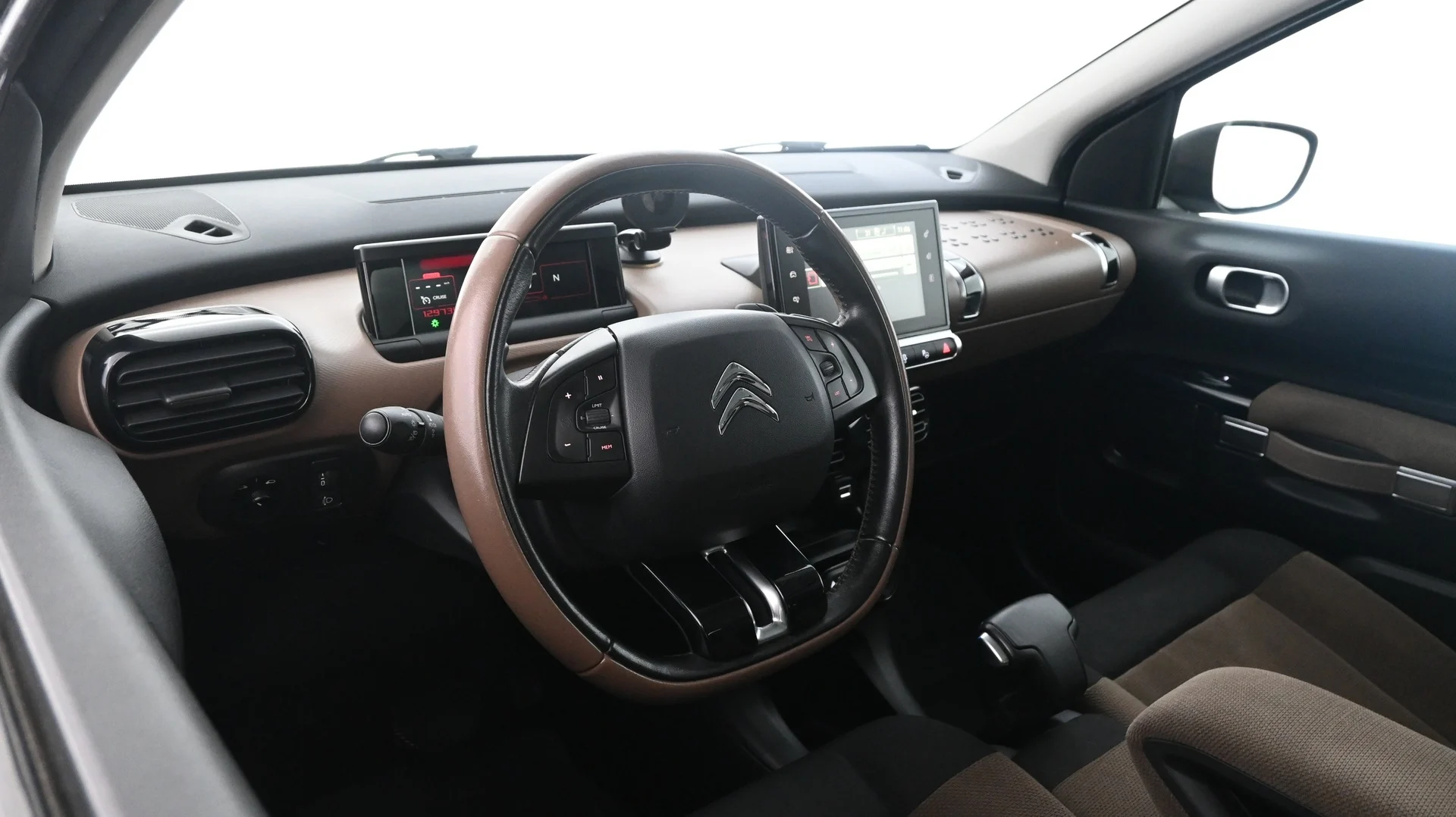 Car Image - 5qze56cwU760D5W0l1kLIf
