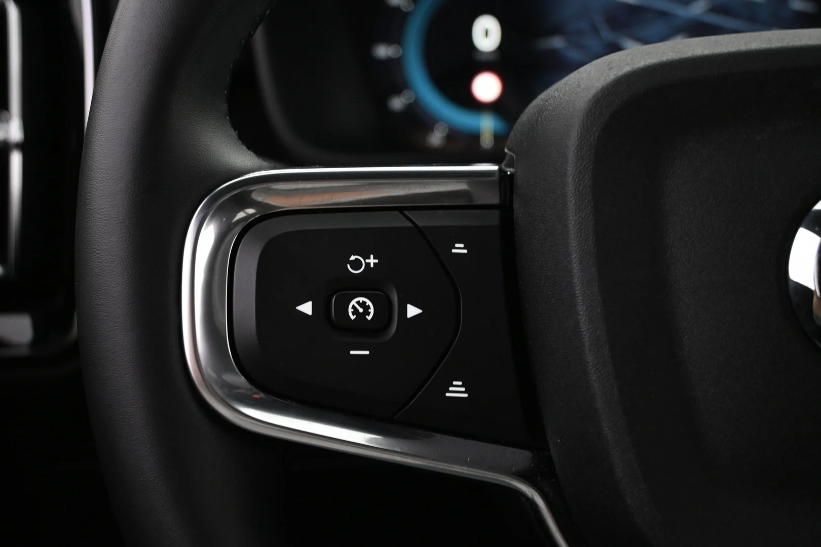 Car Image - 4dyMFSBr8RFKR3EwcYuJxu