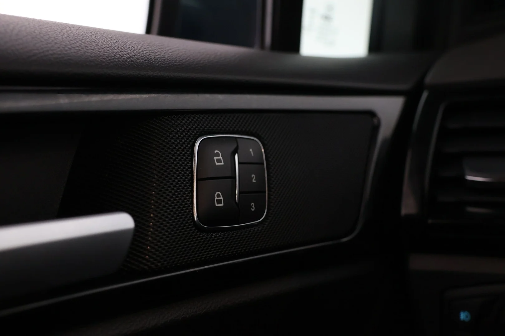 Car Image - 3pBRqXYcRHabD63TmmnlWA