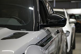 Miksi auton määräaikaishuolto on elintärkeää ajoneuvon pitkälle käyttöiälle ja turvallisuudelle. Lue huollon sekä oikean aikataulun hyödyt!