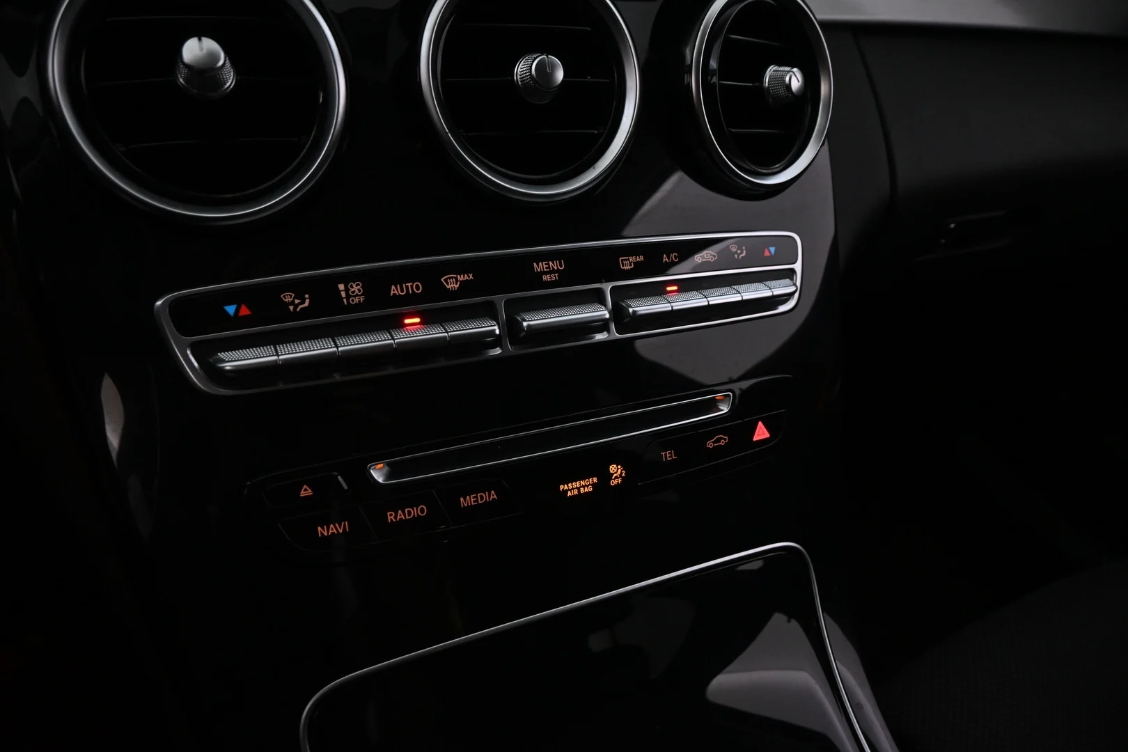 Car Image - 4xEfdhsmjQLMJRdjxtNx4q