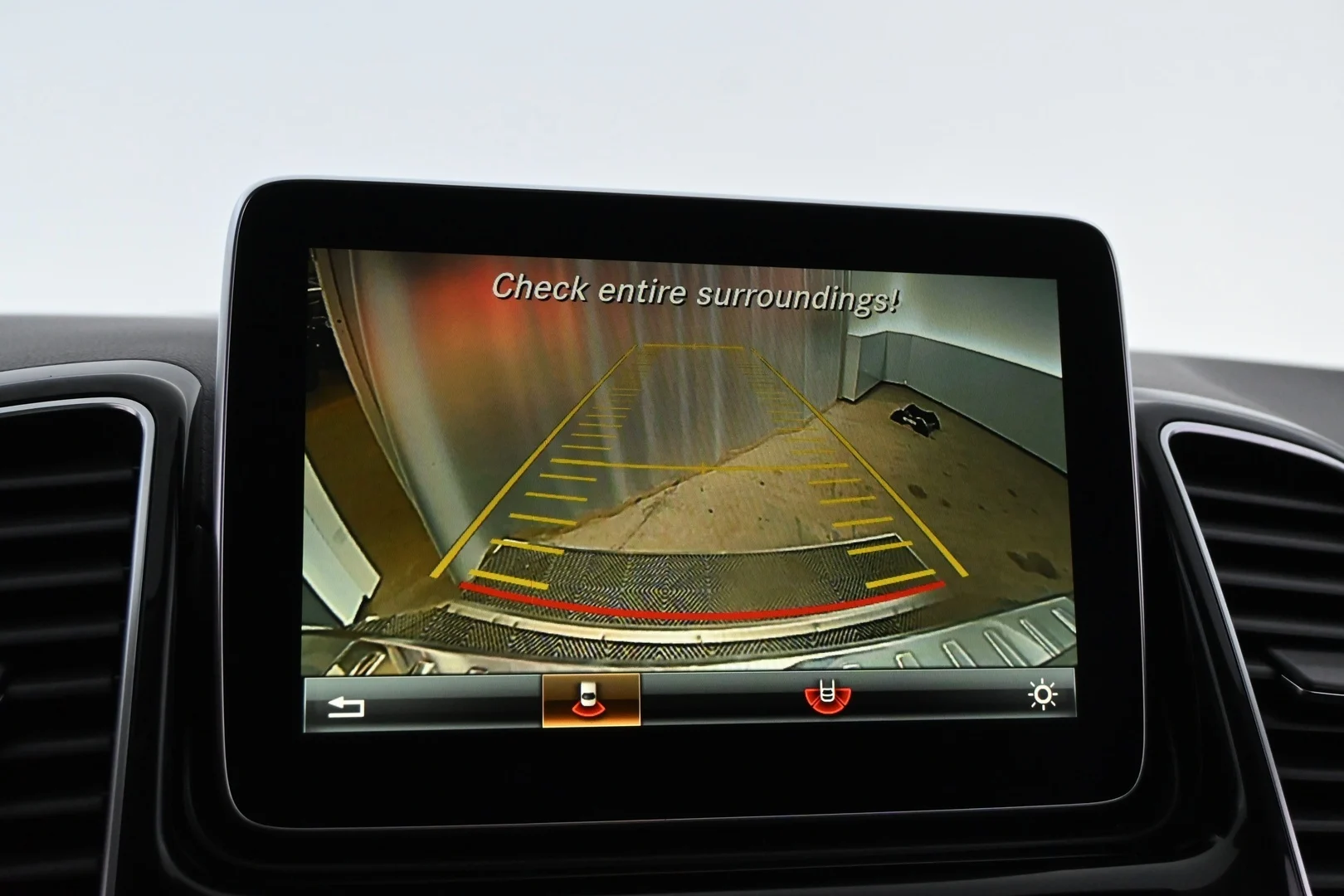 Car Image - 4w3bQyYIkK4utPpymkmKII