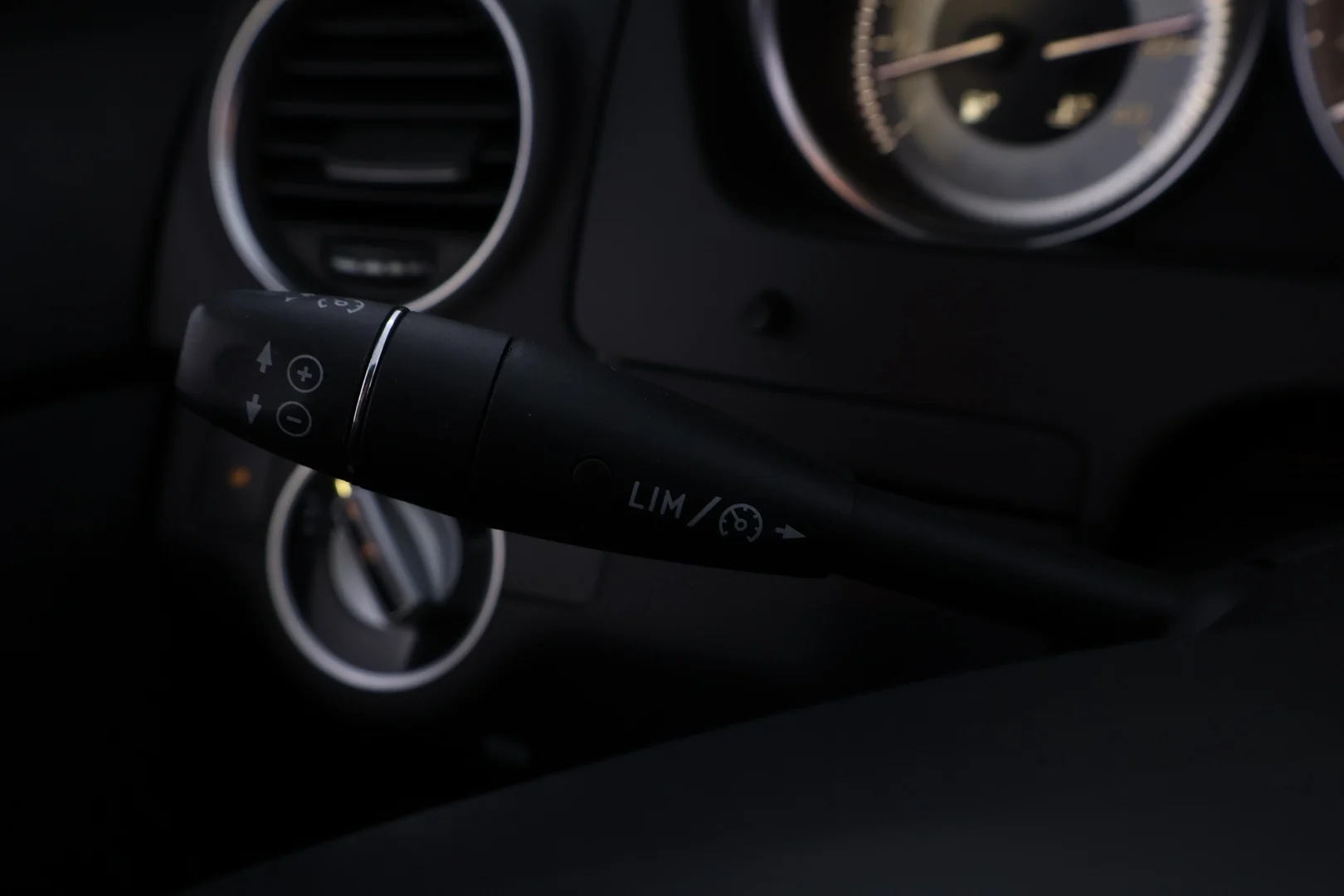 Car Image - 7m0QIWEHF4AcJGlm2C2CSN