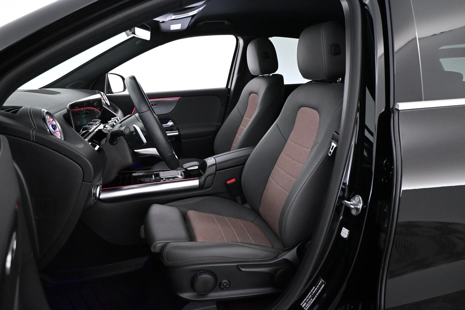 Car Image - 7cjDytpBPshBvmX0PY28W9