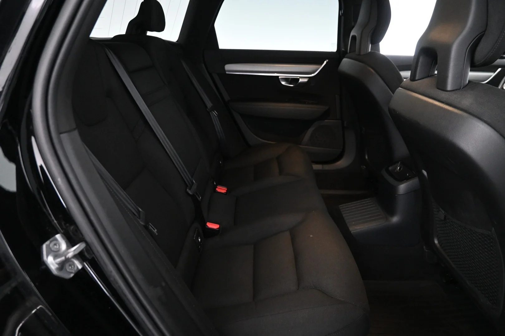 Car Image - 4YhpWxNRu17ubdRyrYm2LP