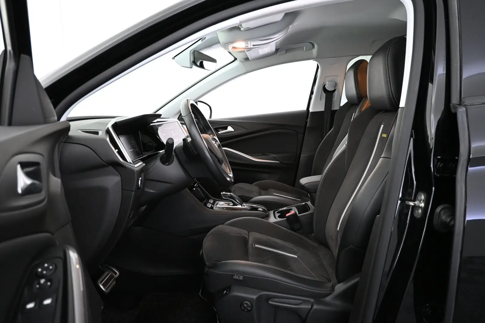 Car Image - 7pRjfkA7uoHeOJ2RVQLG4z
