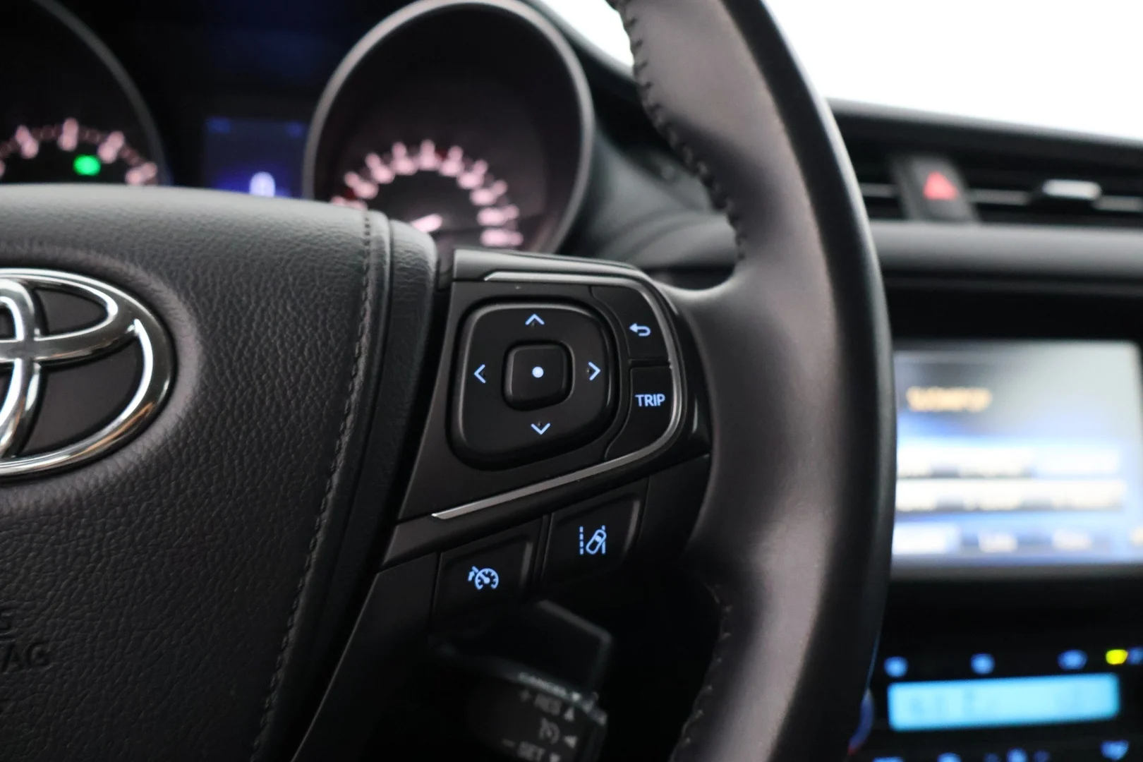 Car Image - 4meAhr5W8m5rNp3b2Sknrs