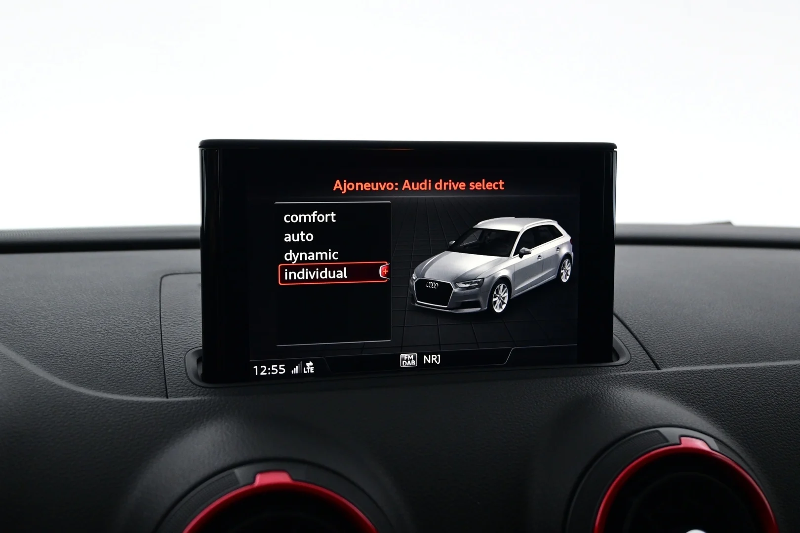 Car Image - ncXfU8ntGLfBv84DLdlz8