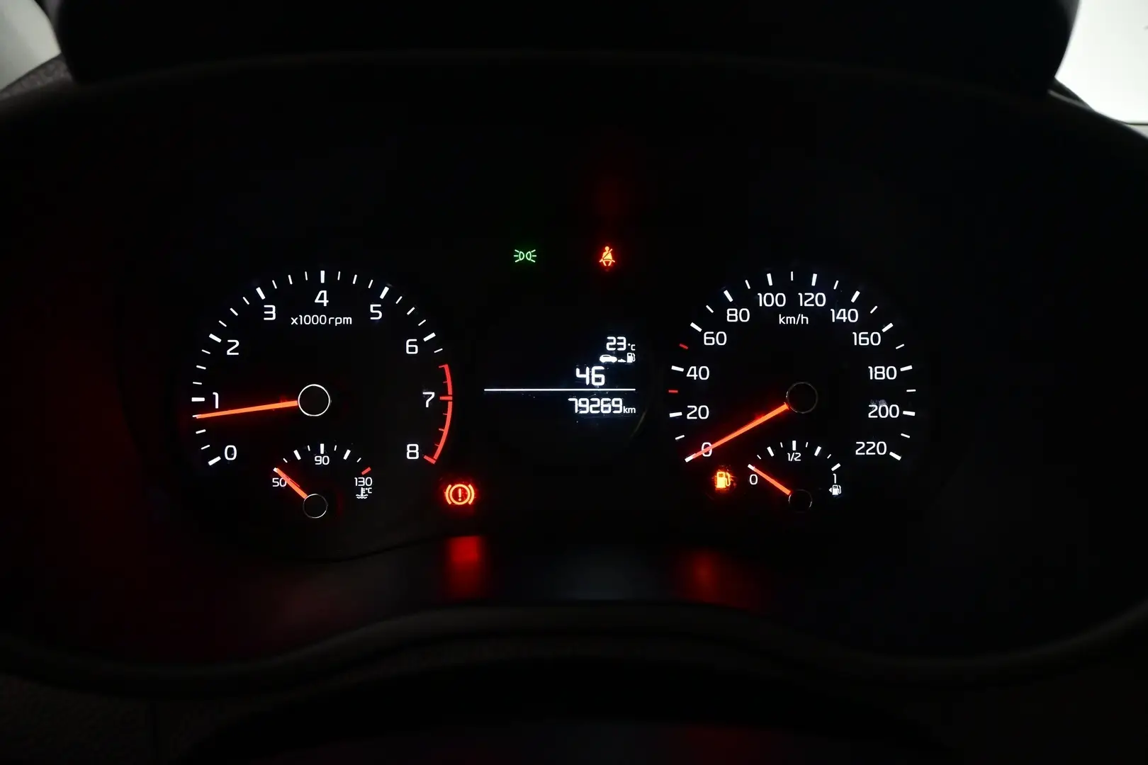 Car Image - 5z44gqfF7Jkyn2nGnHck6t