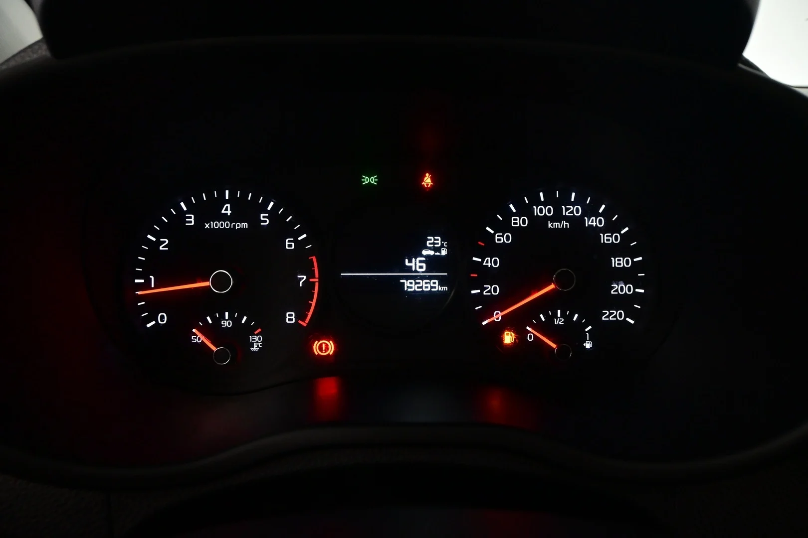 Car Image - 5z44gqfF7Jkyn2nGnHck6t