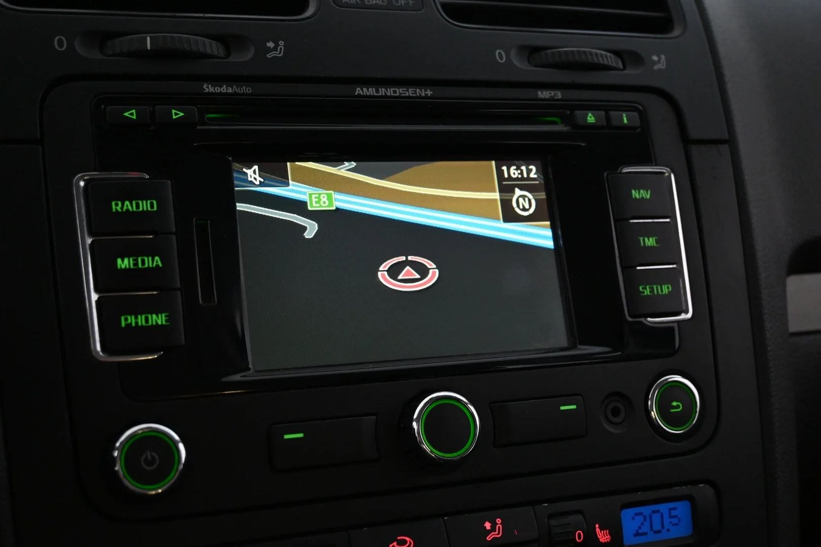 Car Image - 3fLz224NpxAEfJ5rzdVtey