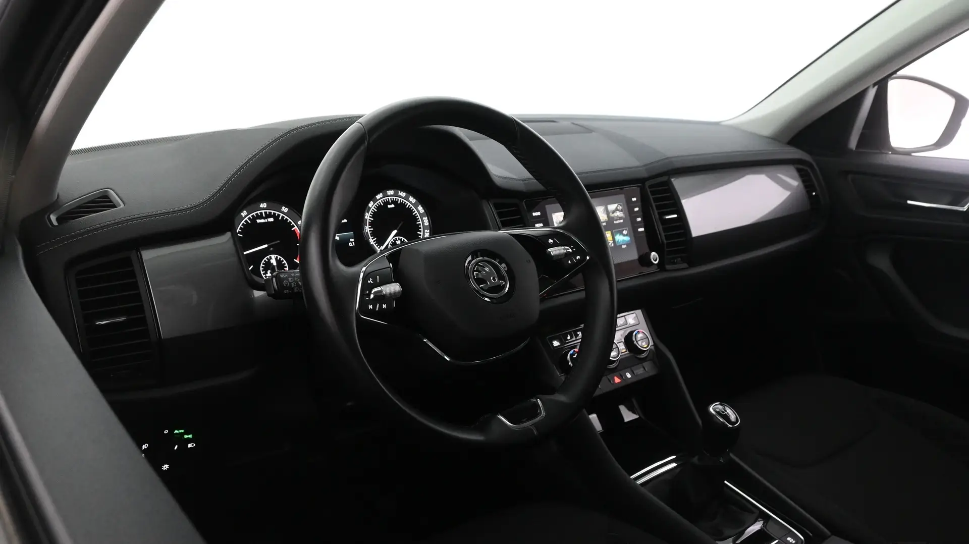Car Image - BRryDYkDXK3hfeXzOFhNz