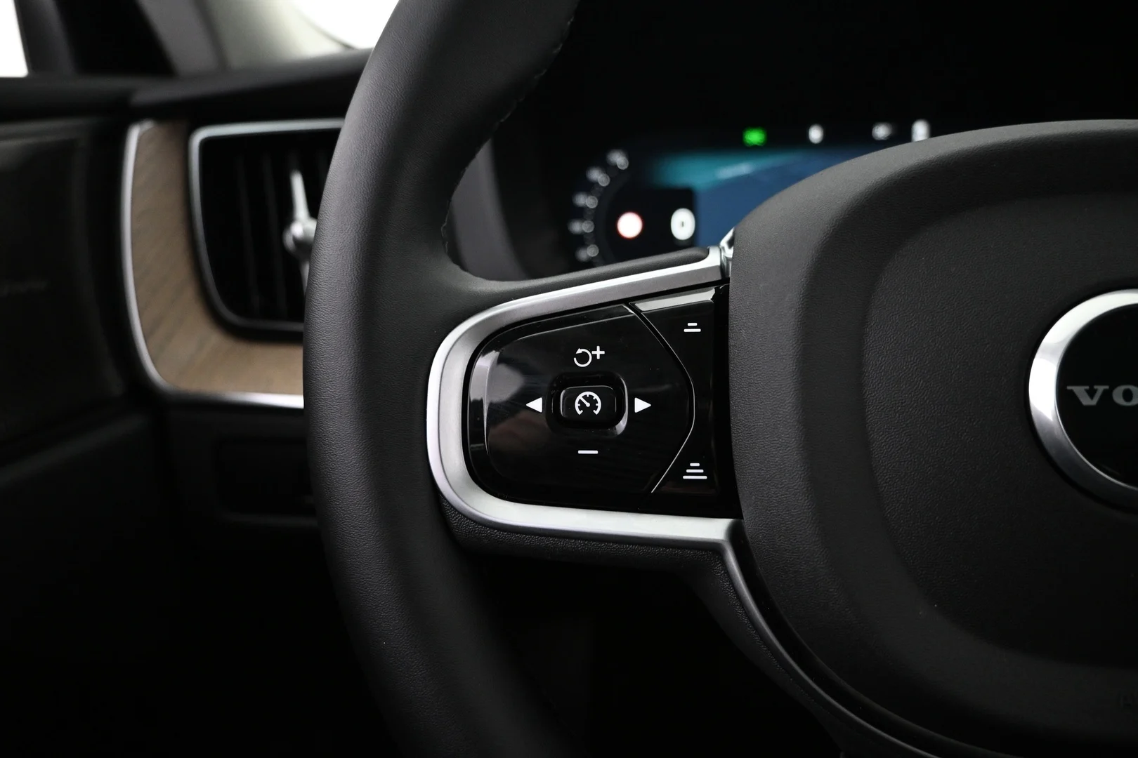 Car Image - 2Ts7LqrkcW1aGPR8OdzNBJ