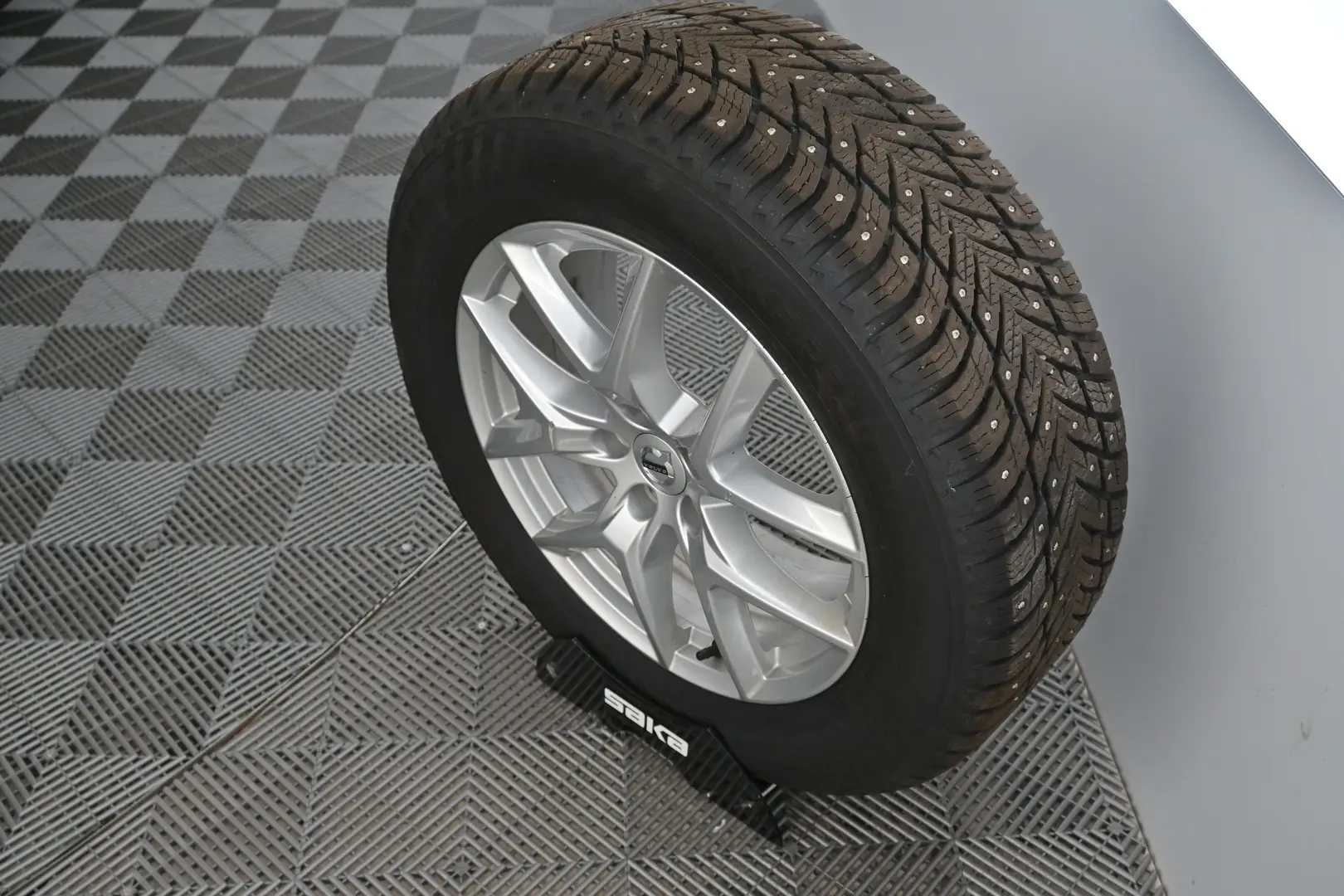 Car Image - 4n5gApYOivNeGp6PocvEmI