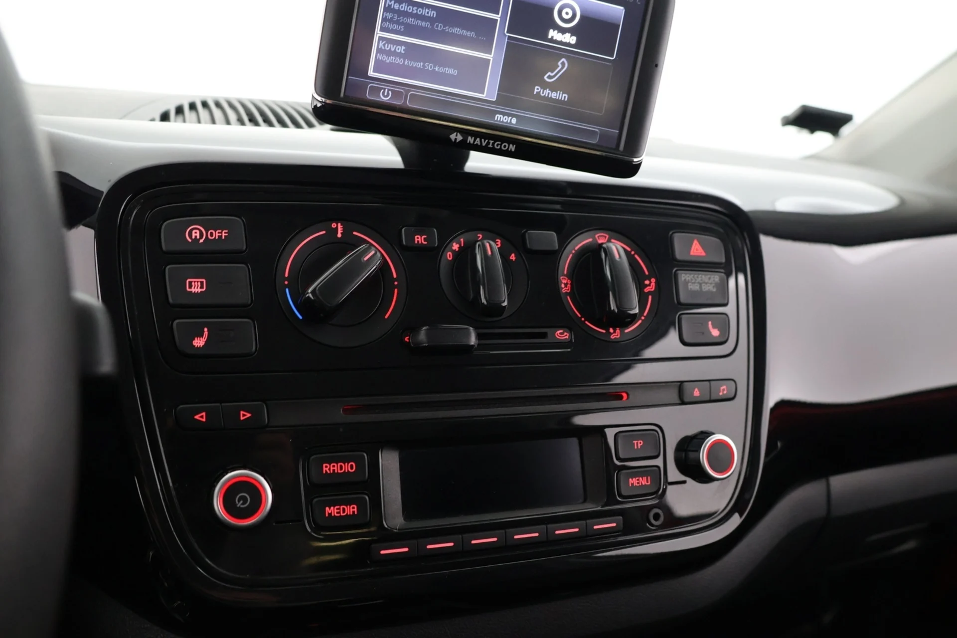 Car Image - 1Qh2fWExLUd1UYqW3bMc6x