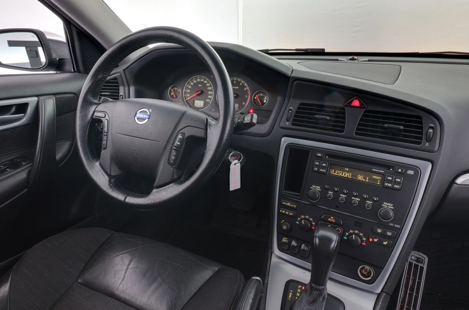 Car Image - 46sR8RsazoSYHTTEc1nr3G