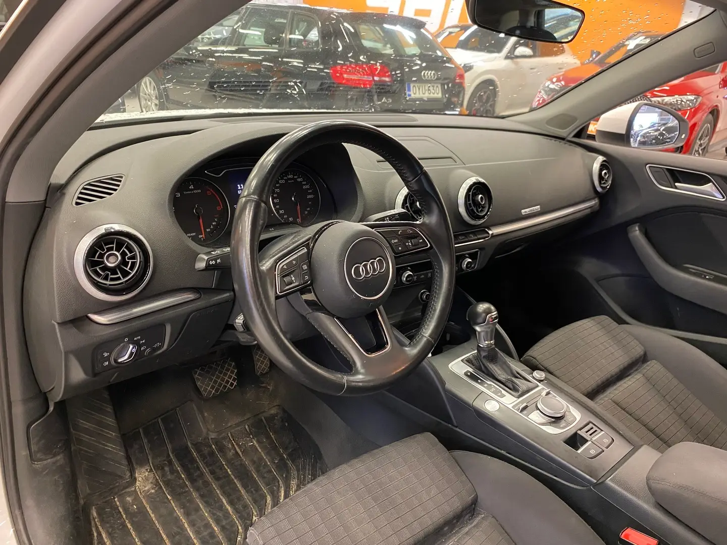 Car Image - 147eS9S4nofgzw5k9M01KX