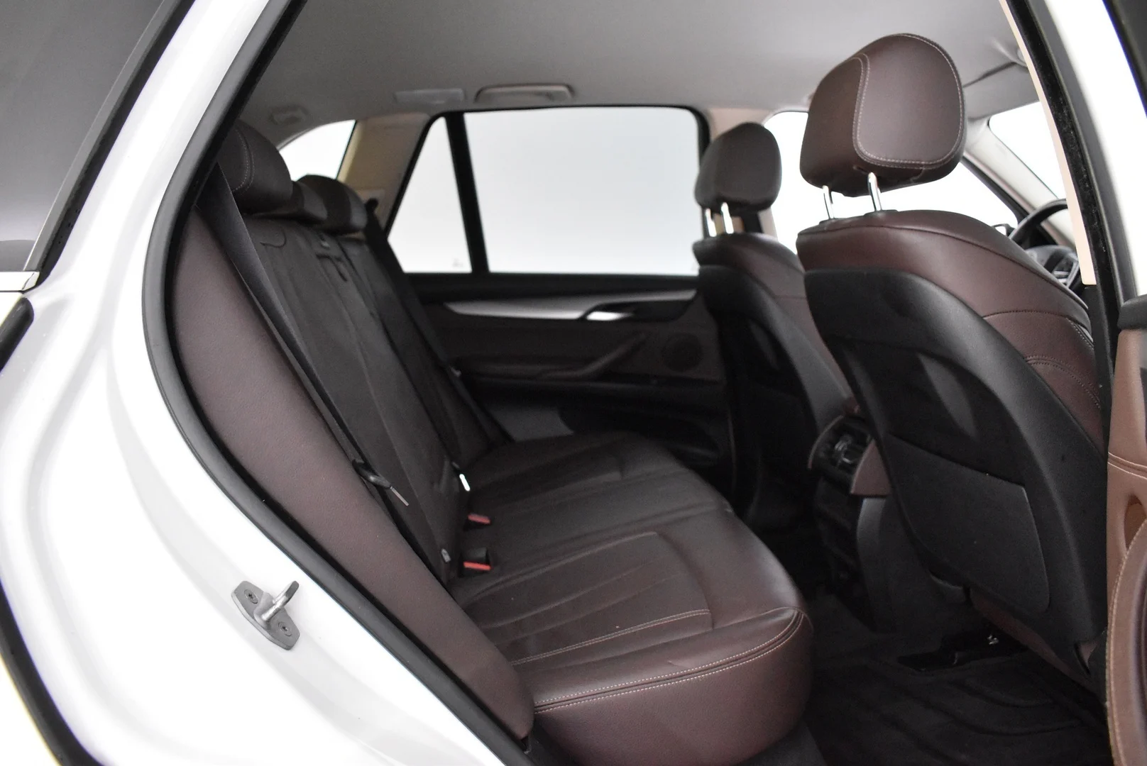 Car Image - 1neuPDgB5Fj7fhp0AASmiM