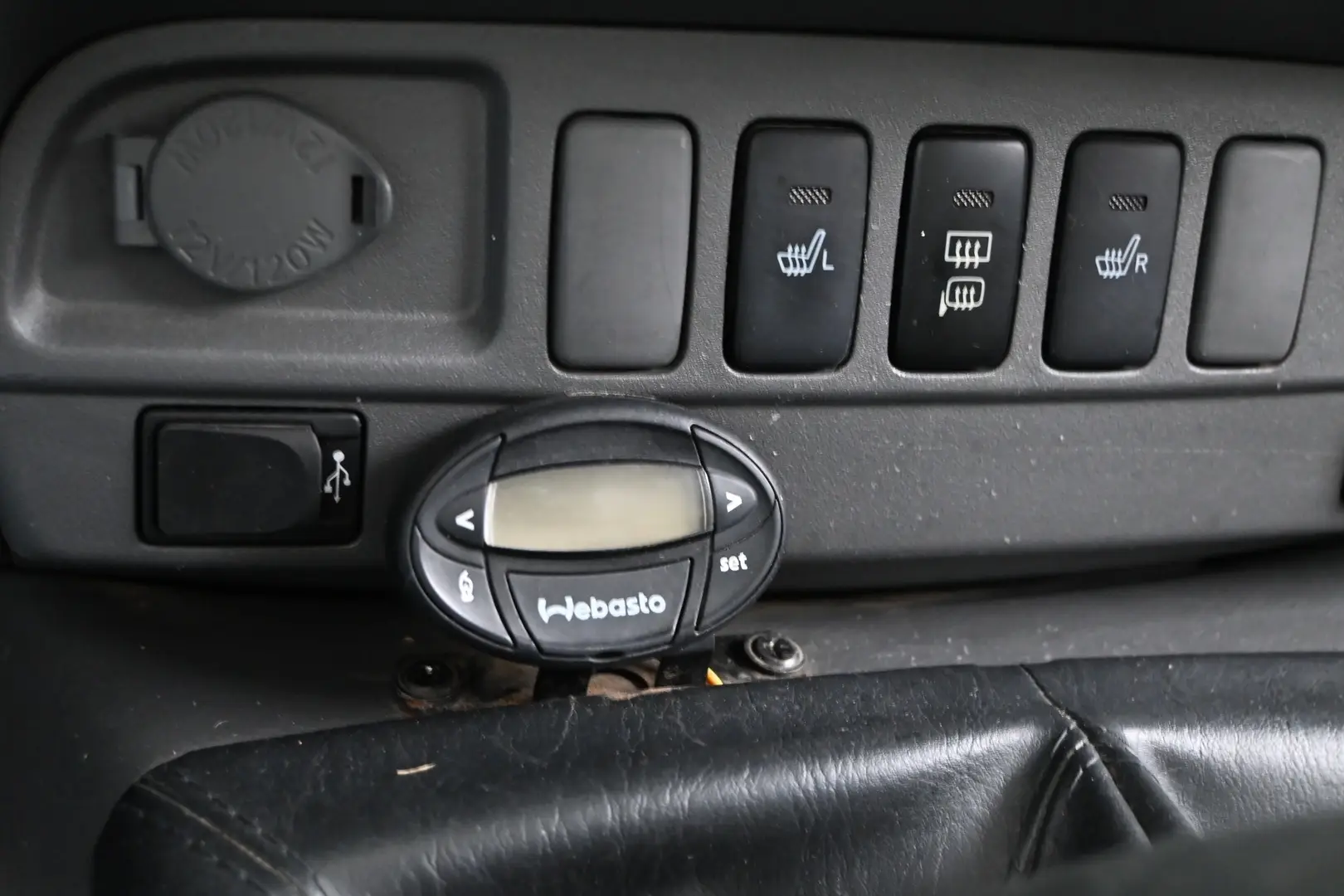 Car Image - 4oSQjWOej865iYwJ5yvAiv