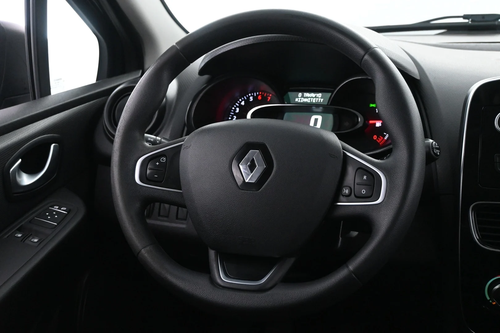 Car Image - 4lc3JHY4OjFWhQKASJWBCS