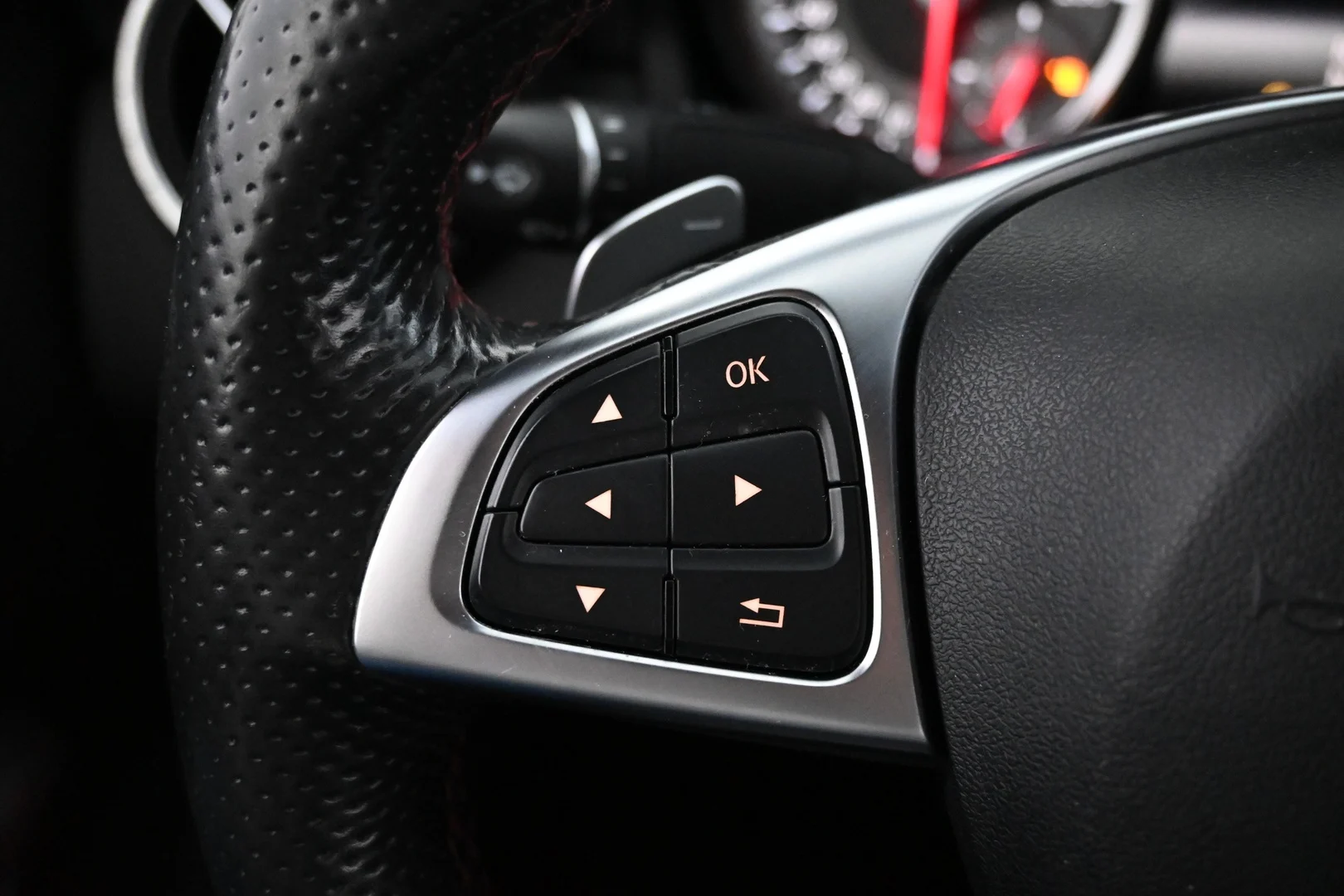 Car Image - 7JLQMCgYcIGWedfLsZyRlS