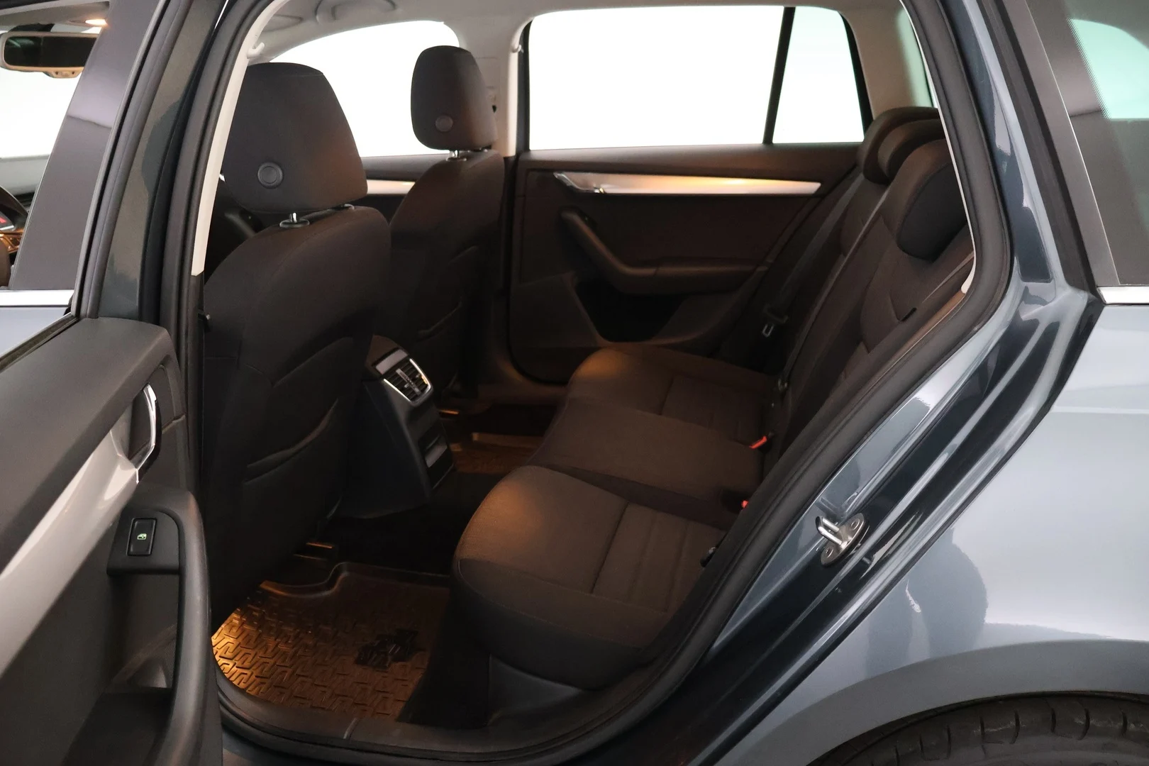Car Image - 6HFtShTMUxTkE2Ogh93y14