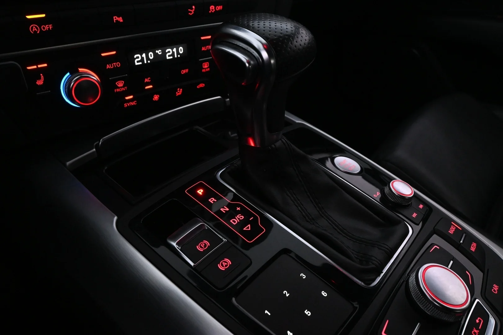 Car Image - 1DN2TqHlQdPFIknDZJEYc7